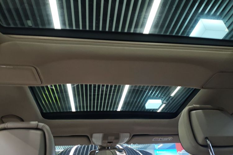 奔驰E级 2015款 改款 E 200 L中控内饰22