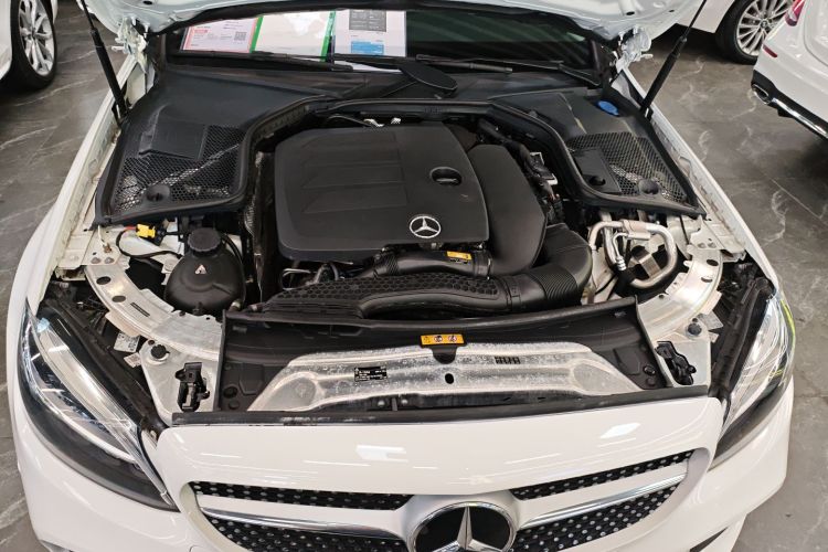 奔驰C级 2021款 C 200 L 时尚型运动版机舱底盘24
