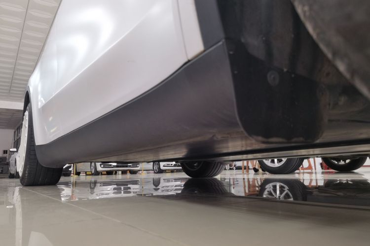 特斯拉 Model Y 2022款 改款 后轮驱动版机舱底盘29