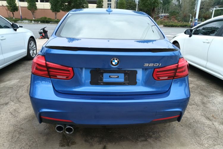 宝马3系 2019款 320i M运动套装车身外观6