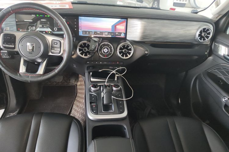 坦克300 2024款 2.0T 征服者中控内饰16