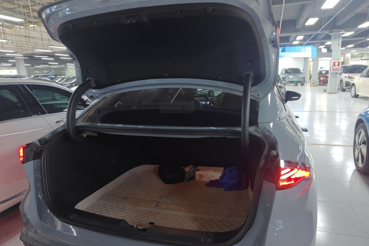 吉利银河 银河L6 2023款 60km PLUS局部细节23