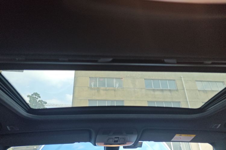 宝马3系 2019款 320i M运动曜夜版局部细节22