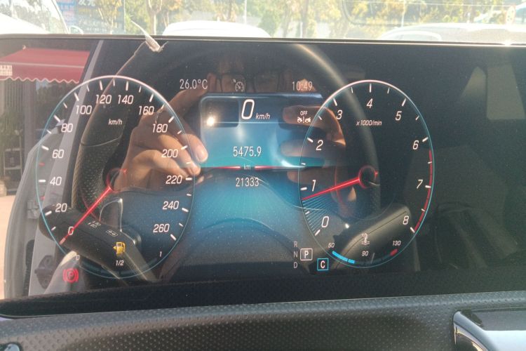 奔驰A级 2022款 改款三 A 200 L 运动轿车时尚型中控内饰14