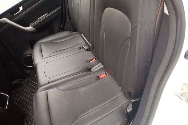 哈弗H6 2015款 运动版 1.5T 自动两驱豪华型中控内饰21