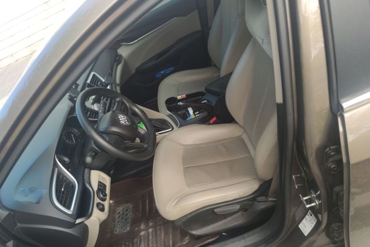 别克 英朗 2016款 15N 自动精英型中控内饰19