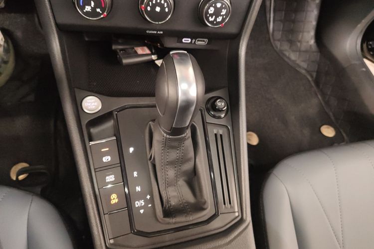 大众 朗逸 2024款 1.5L 自动五百万版中控内饰18