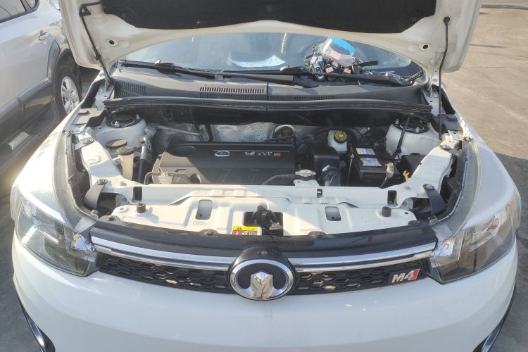 长城M4 2014款 1.5L 手动舒适型机舱底盘24