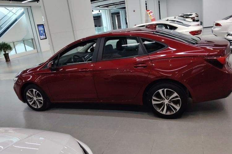 别克 威朗 2020款 20T CVT领先型车身外观4