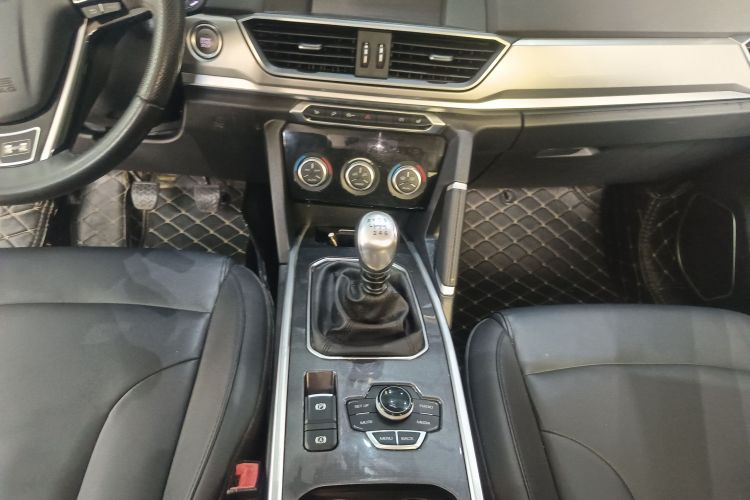 哈弗H6 2018款 运动版 1.5T 手动两驱精英型 国V局部细节18