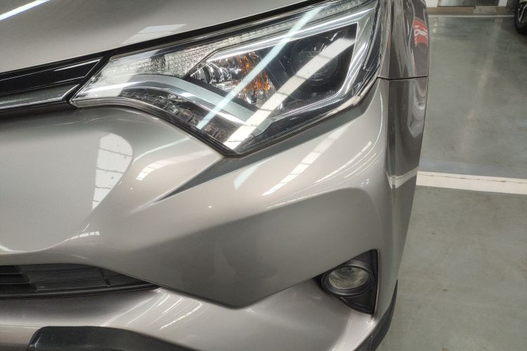 丰田 RAV4荣放 2016款 2.0L CVT两驱风尚版 国V局部细节36