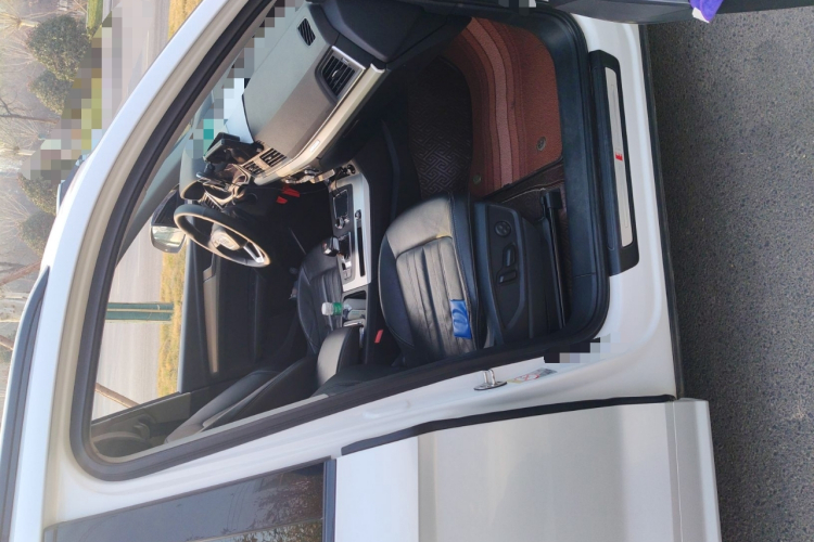 奥迪Q5L 2020款 40 TFSI 荣享时尚型局部细节9005