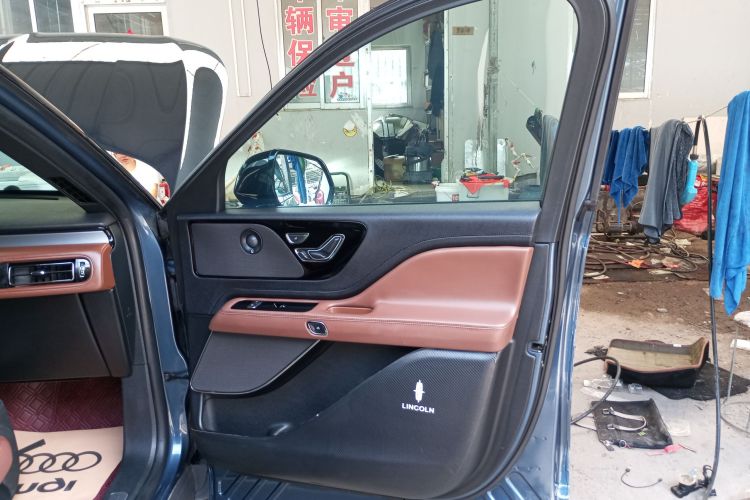 林肯 飞行家(进口) 2020款 3.0T V6全驱尊雅版中控内饰7005