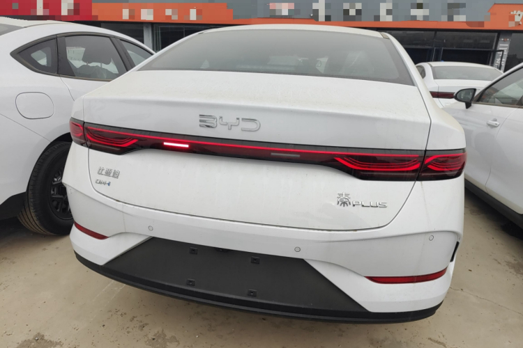 比亚迪 秦PLUS 2025款 DM-i 智驾版 55KM领先型车身外观6