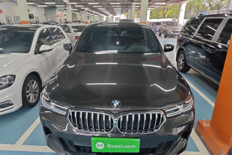 宝马6系GT 2022款 630i M运动大旅行家版车身外观2