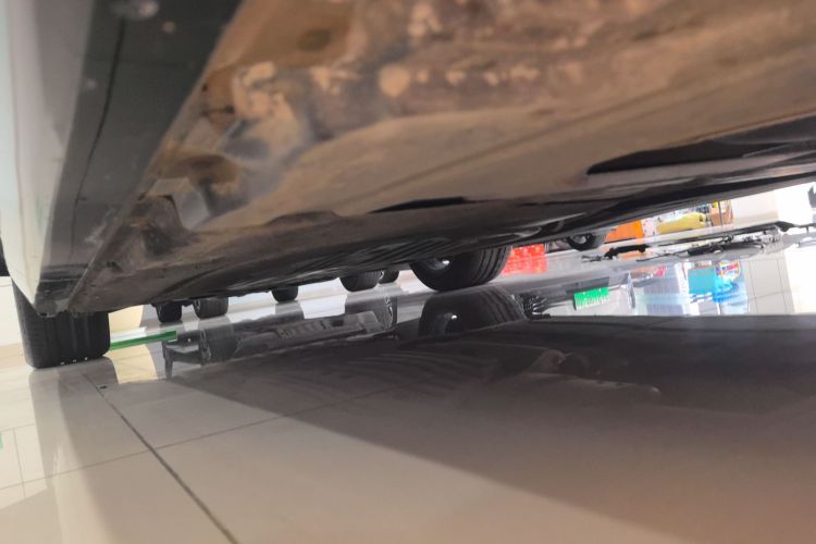 宝马7系 2019款 改款 730Li M运动套装局部细节9002