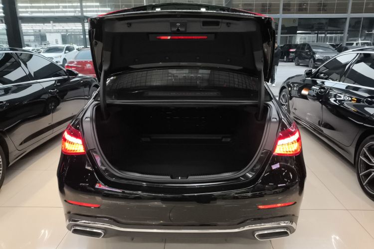 奔驰C级 2023款 C 260 L 运动版局部细节23