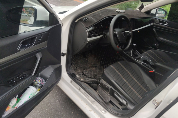 大众 朗逸 2019款 280TSI DSG舒适版 国VI中控内饰7003