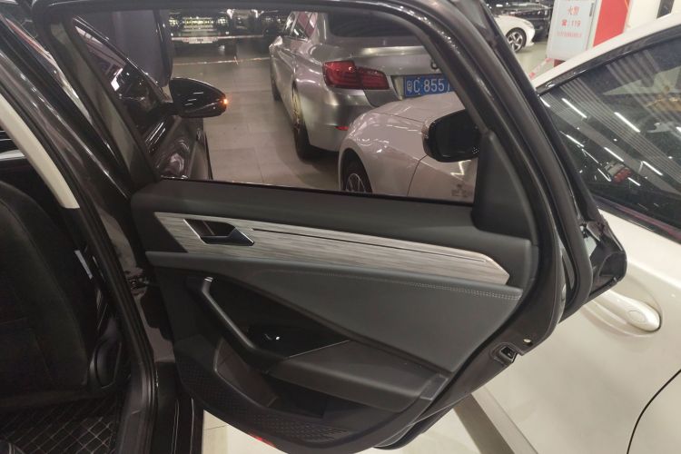 大众 速腾 2024款 300TSI DSG超越版中控内饰7006