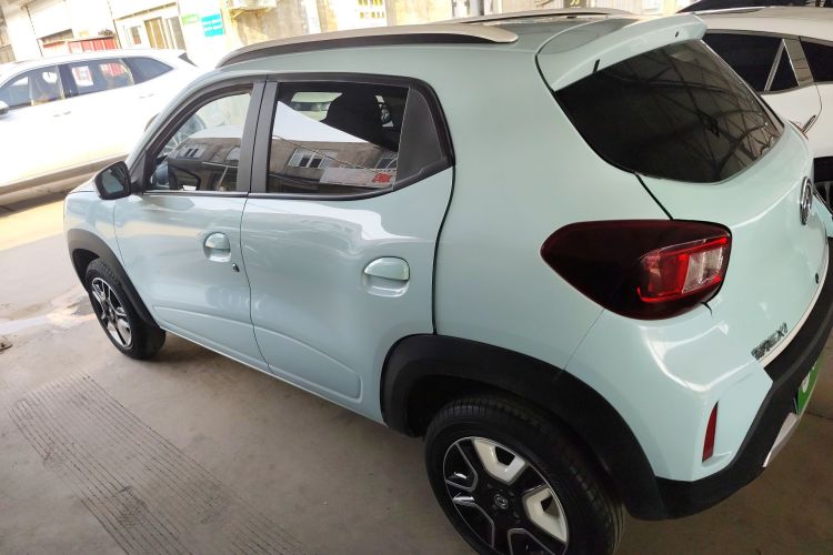 东风纳米EX1 2023款 PRO 轻风版闪电型车身外观4