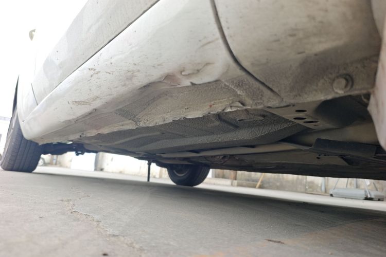 福特 福克斯 2013款 两厢经典 1.8L 自动基本型局部细节9001