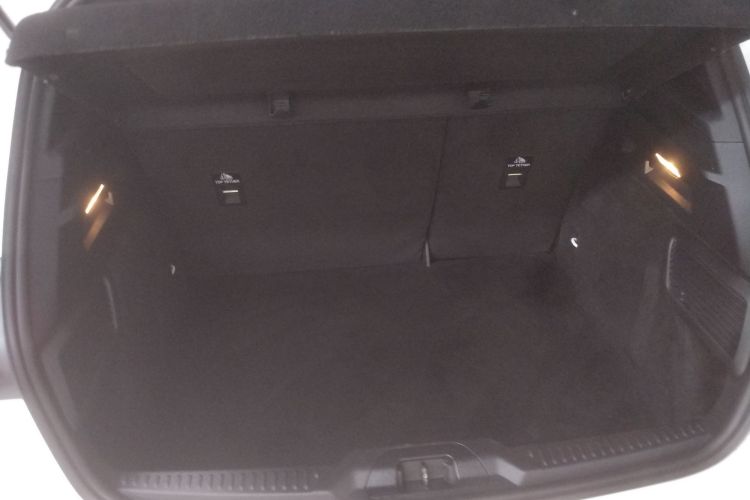 福特 福克斯 2022款 两厢 EcoBoost 180 自动ST Line中控内饰23