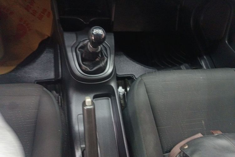 本田 飞度 2018款 1.5L 手动舒适版中控内饰18