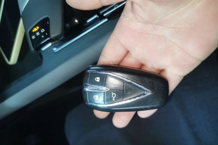 长安CS75 PLUS 2022款 第二代 1.5T 自动尊贵型中控内饰7001