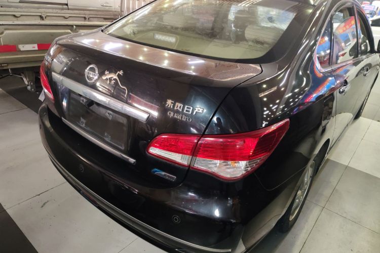 日产 轩逸 2018款 经典 1.6XE+ CVT领先版车身外观7