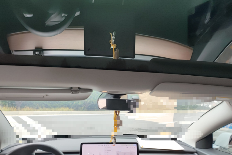 特斯拉 Model 3 2019款 标准续航后驱升级版局部细节22