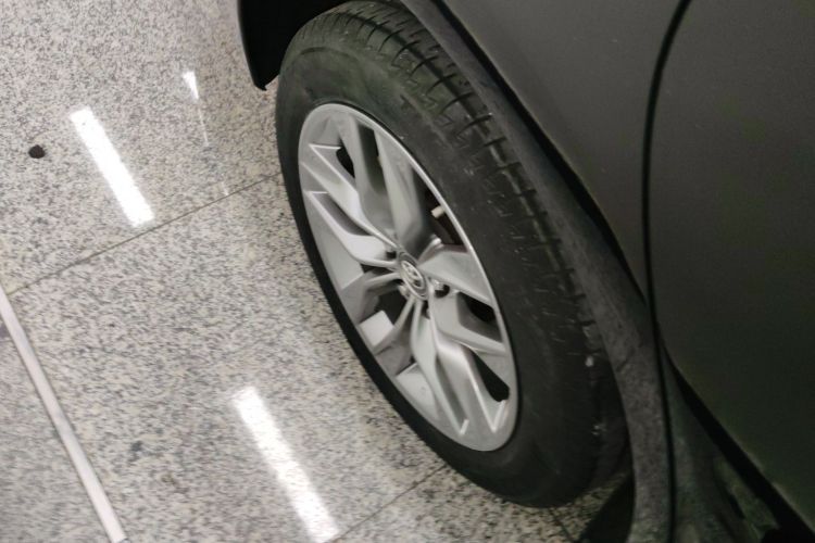 丰田 亚洲龙 2019款 2.5L 进取版 国VI车身外观6008