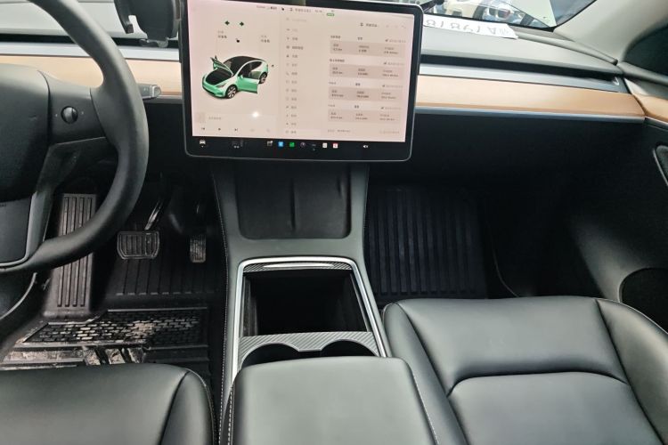 特斯拉 Model Y 2021款 长续航全轮驱动版中控内饰16