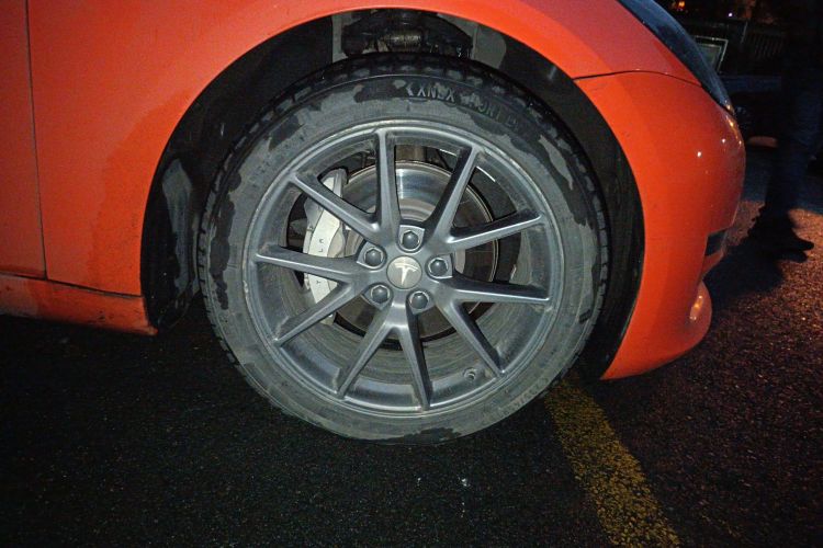 特斯拉 Model 3 2021款 标准续航后驱升级版车身外观6007