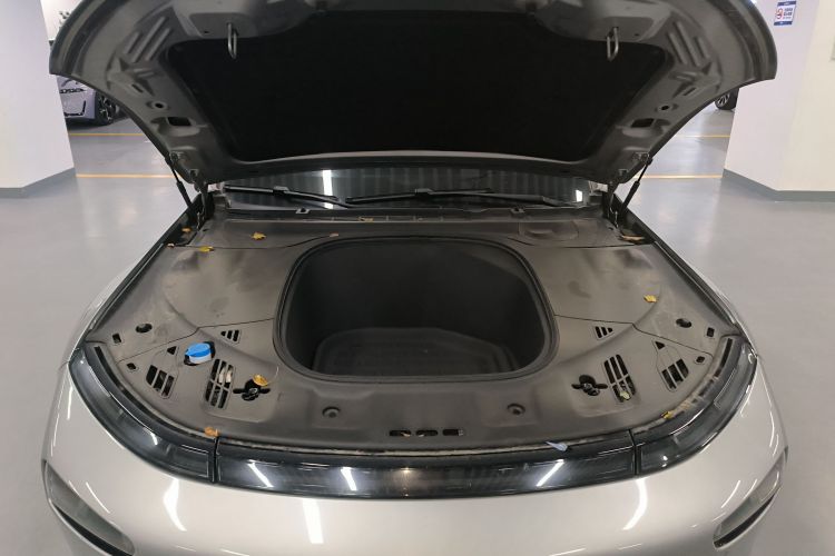 小鹏P7 2022款 480E机舱底盘24