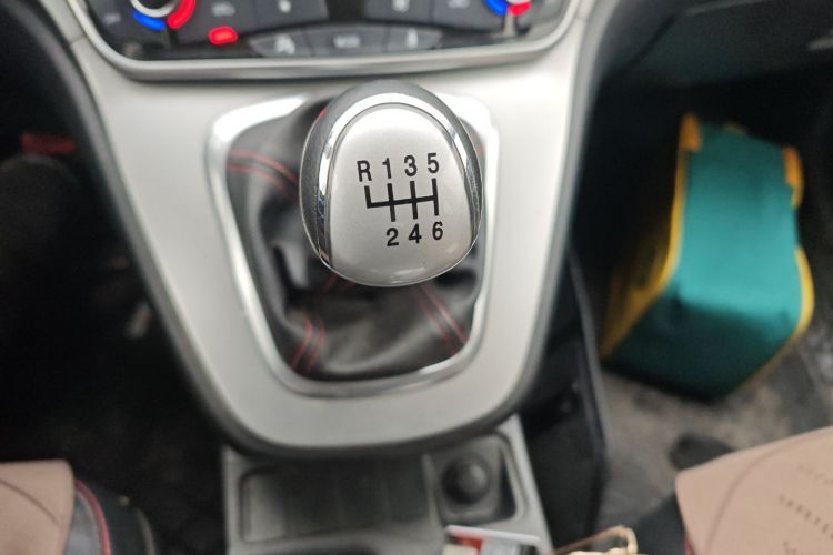 哈弗M6 2018款 1.5T 手动两驱精英型中控内饰18