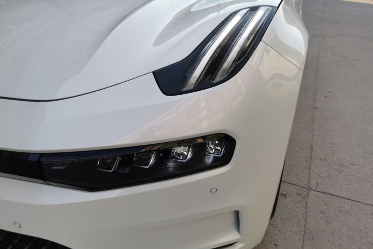 极氪001 2022款 超长续航双电机 YOU版局部细节36