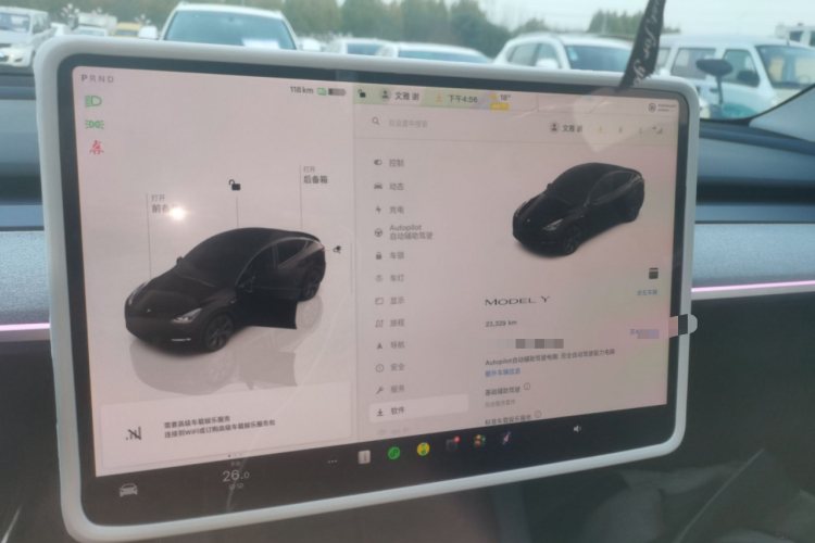 特斯拉 Model Y 2023款 后轮驱动版中控内饰14