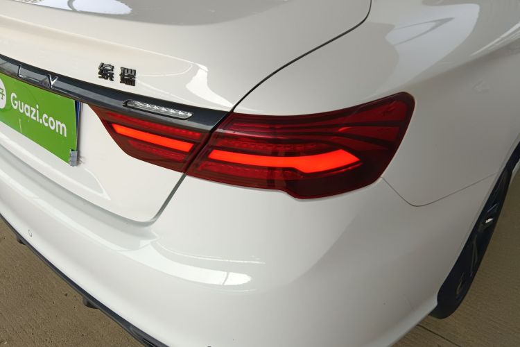 吉利汽车 缤瑞 2021款 1.4T CVT F-运动版车身外观9