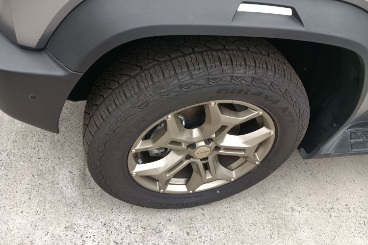 捷途旅行者 2025款 2.0TD 自动 XWD征服+车身外观6007