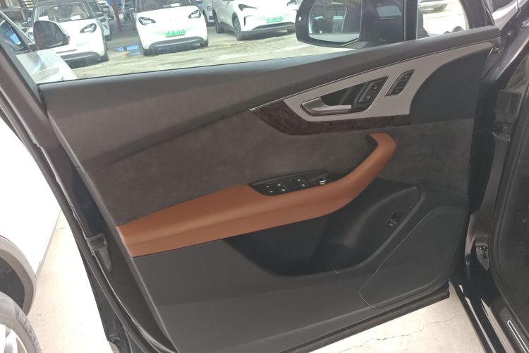 奥迪Q7 2019款 55 TFSI 技术型中控内饰7007