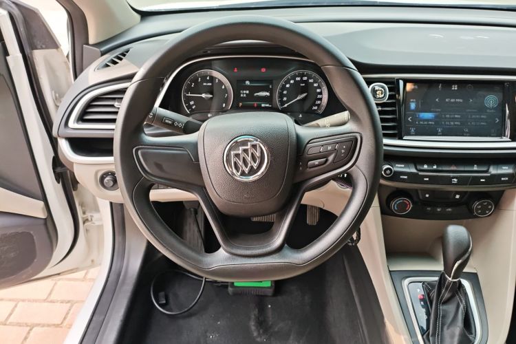 别克 英朗 2016款 15N 自动精英型中控内饰13