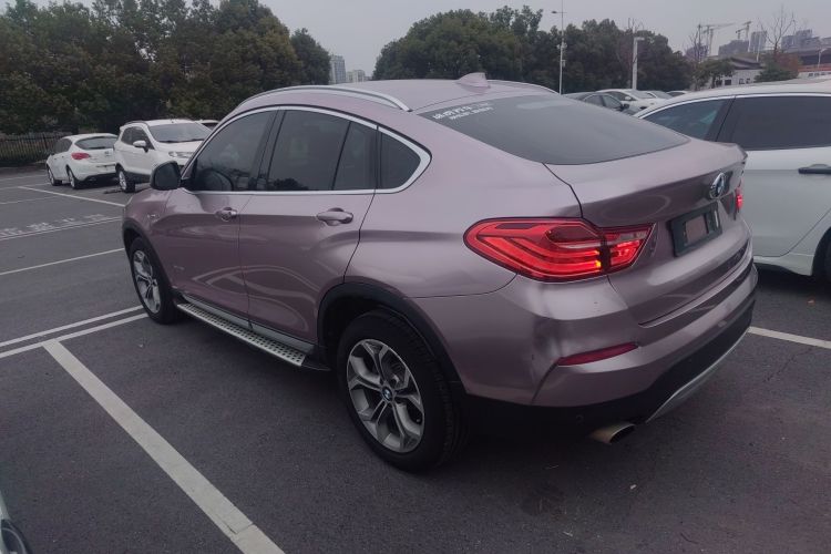 宝马X4 2014款 xDrive20i X设计套装车身外观4