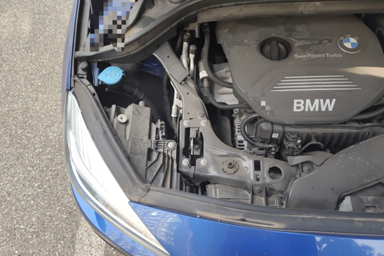 宝马2系旅行车 2018款 218i 尊享型运动套装局部细节9006