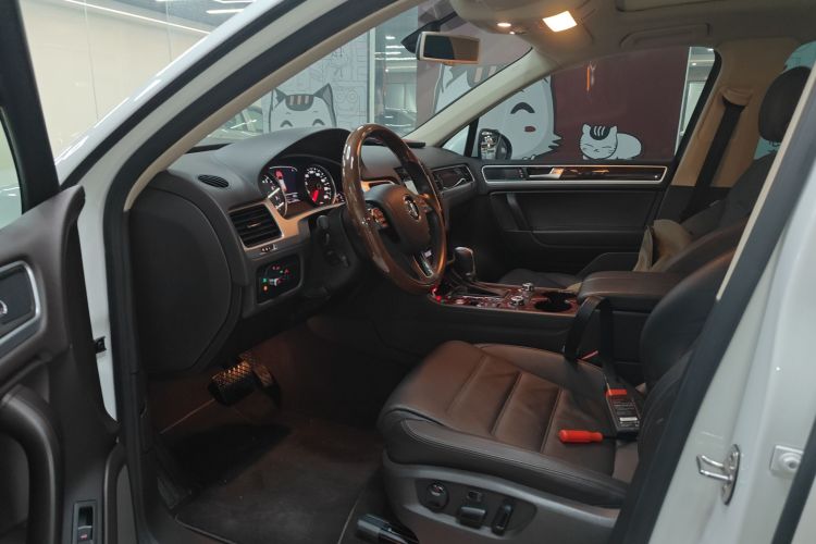 大众 途锐 2015款 3.0TSI 高配型局部细节19