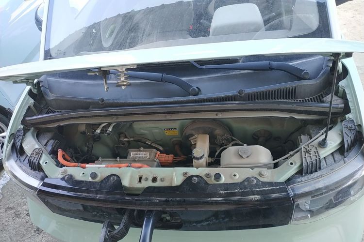 五菱汽车 宏光MINIEV 2021款 马卡龙时尚款 三元锂机舱底盘24