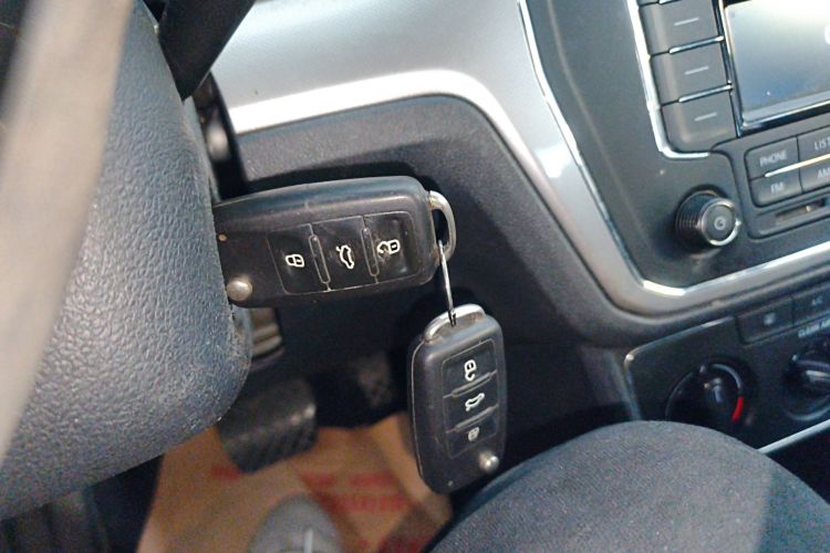 大众 朗逸 2015款 1.6L 自动舒适版中控内饰11