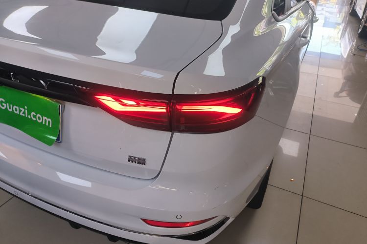 吉利汽车 帝豪 2023款 第4代冠军版 1.5L CVT豪华型车身外观9