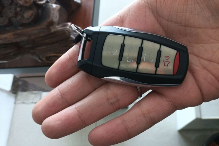 哈弗H6新能源 2023款 DHT-PHEV 110KM 悦行版中控内饰7001