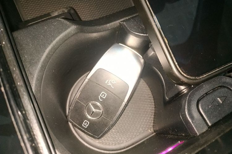 奔驰A级 2020款 改款 A 200 L 运动轿车时尚型中控内饰11