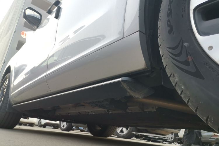 鸿蒙智行 问界M7 2024款 1.5T 四驱Plus版 5座局部细节9002